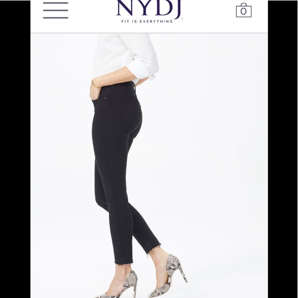 NWT NYDJ Black Super Skinny jeans. Size 2